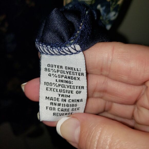 Love Scarlett Floral Print Mesh Blouse - Picture 7 of 8